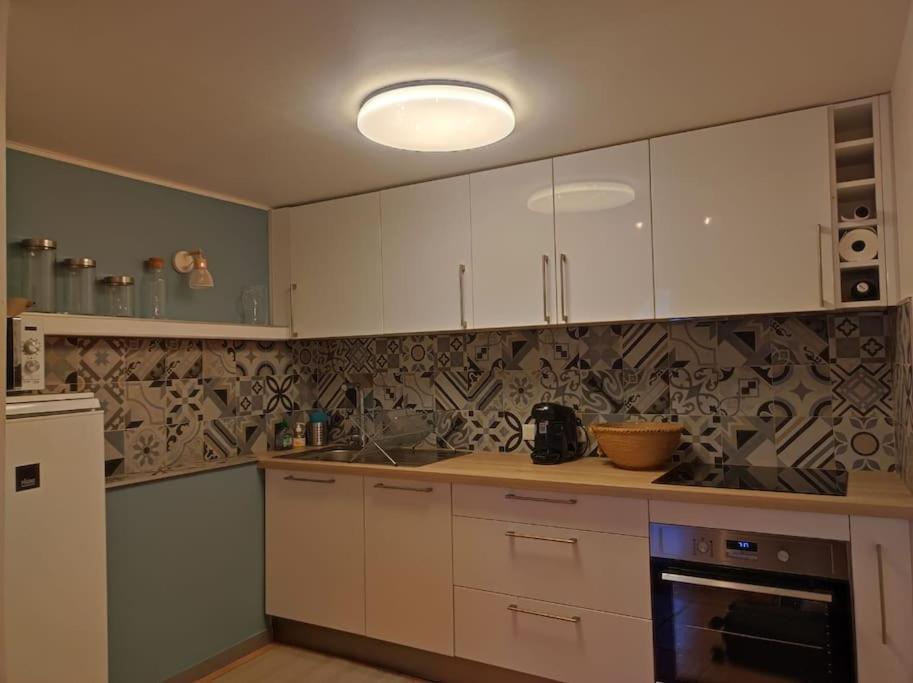 Appartement Cosy 2/4 Personnes La Roquebrussanne Екстериор снимка